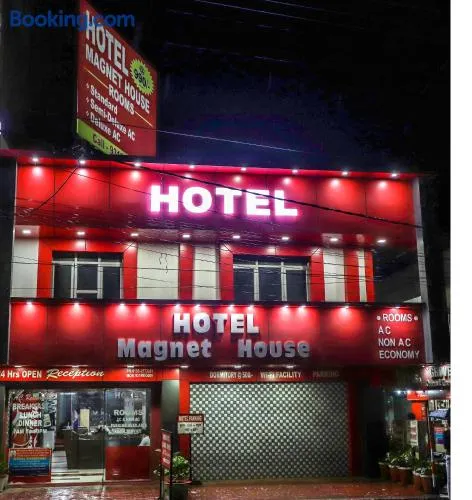 Hotel Magnet House - Image 1