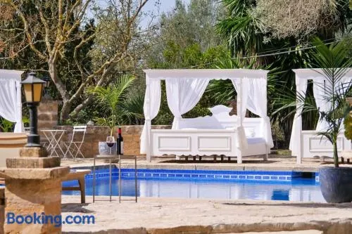 G- fast fertig gestelltes Inserat-Llorenc 2, großzügiges Schlafzimmer, Bad, Terrasse, XXL Gemeinschafts Pool, Gemeinschaftsküche - Image 1