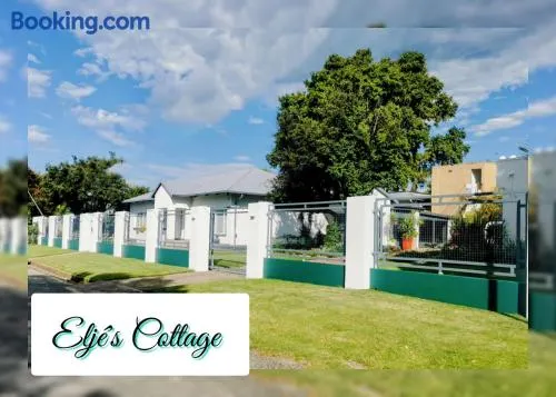 Eljé's Cottage - Image 1