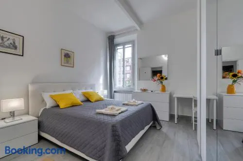 Guesthouse CIVICO 233 - Stanza privata parcheggio colazione bagni condivisi - Image 1