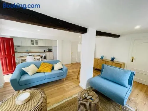 Precioso apartamento reformado 2HAB - Image 1