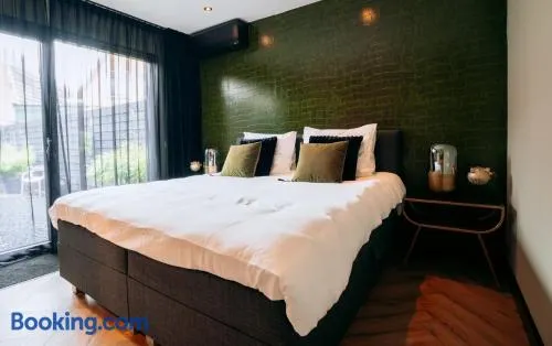 B&B Bardot - Image 1