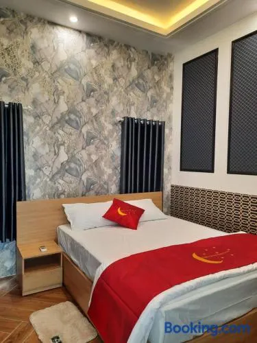 Khách sạn Nghìn Lẻ Một Đêm - Image 1