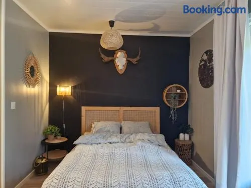 Studio apartment near main roads - Image 1