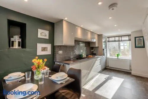 2 Bed in Dean oc-h32066 - Image 1