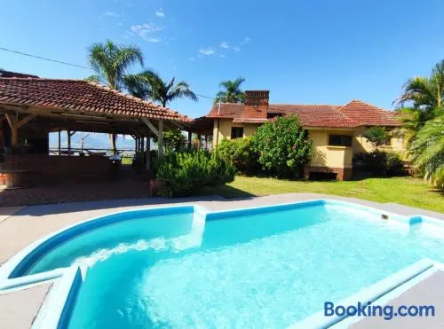 Casa de campo, familiar com piscina - Image 1