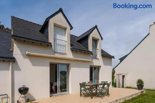 Ti Ar Mor, 100m plage,parking, wifi - Image 1