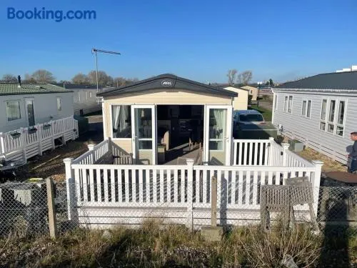 74 Bayside Cove Pevensey Bay Holiday Park - Image 1