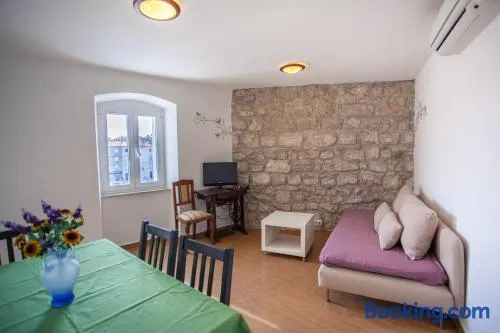 Apartment Pogled na luku - Image 1