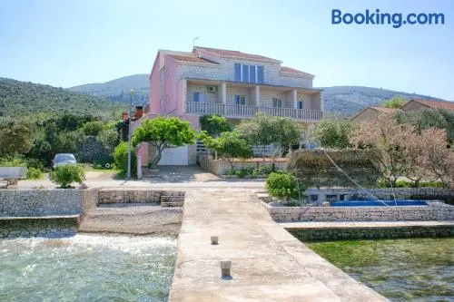 Apartamento em Kneža (Kor�����ula), capacidade 2 + 2 - Image 1