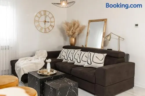 Deluxe Apartment RoMa - Image 1
