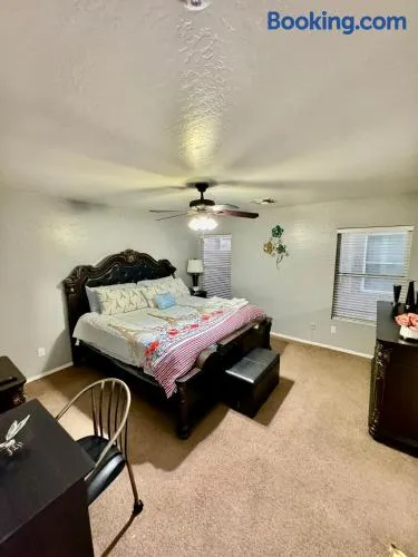 West PHX Cozy king suit with private bathroom Inside a house - Image 1