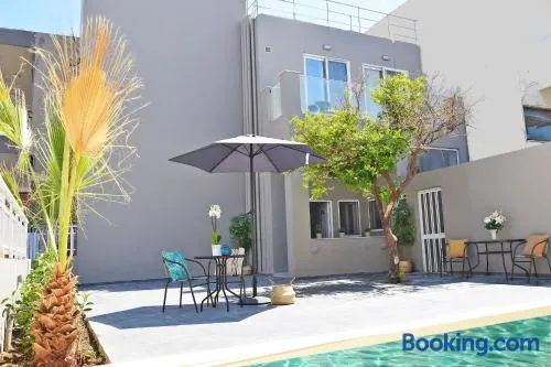 CreteSuites - Urban Villa with Pool - 500m to the Beach - Image 1
