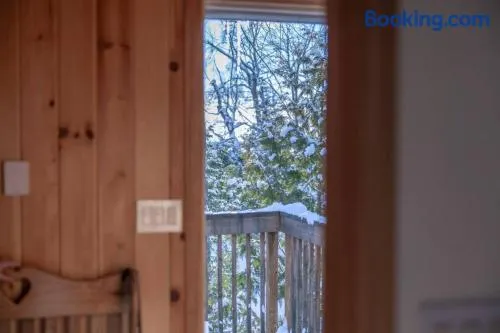 Lake View Loft - Image 1