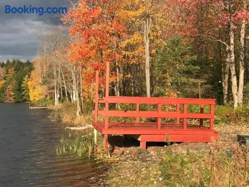 Hidden LakeFront Retreat - Image 1