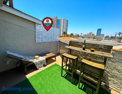 Walk 2min to BEACH! Boho 3-Bedroom BEACH Pad with AC, Patio, Laundry & Mid Size Parking - Image 1