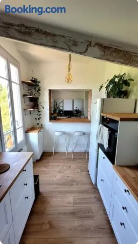 Charming apartment bordering Versailles - Image 1