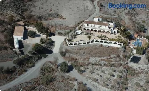 El Cortijo Largo - Image 1