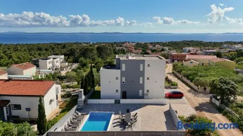 Apartamento apropiado para familias con barbacoa - Image 1