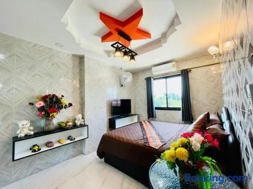 โรงแรมเรือนคุณเล็ก กานต์สินี - Image 1