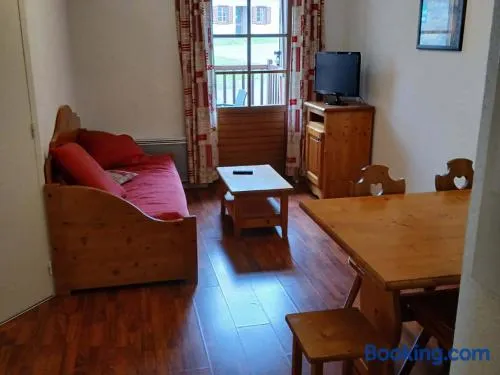 Appartement cosy 2 pièces avec terrasse et piscine à Vignec - Image 1