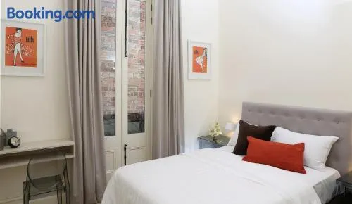 Studio 4 - Saint George Accommodation - Image 1