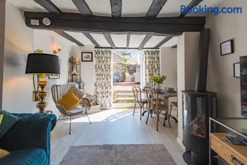 Abode in Sandwich - Image 1