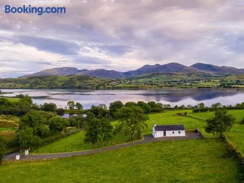 Lough Island Reavy Cottage - Image 1