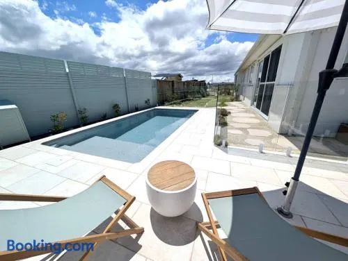 Wirilda Retreat Coastal Haven - Image 1