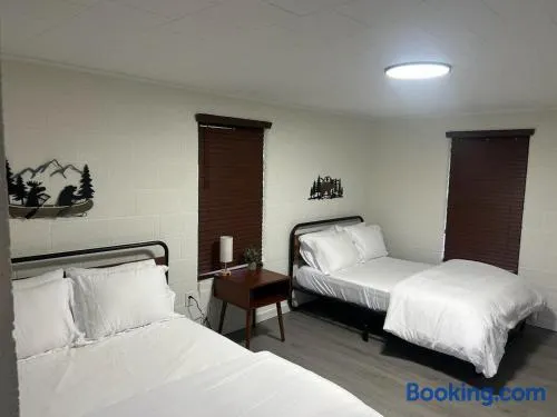 Cookson Resort - Tenkiller Cabin - Image 1