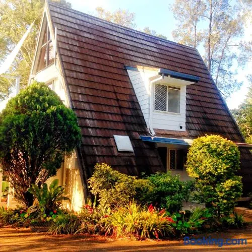 Secret Garden Cottage - Image 1