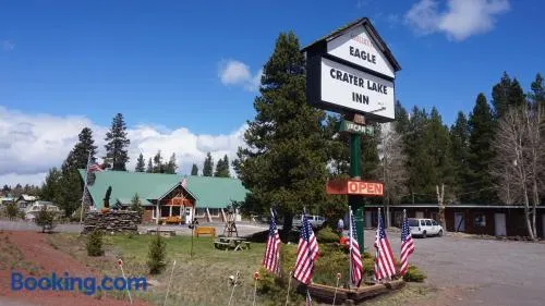 Eagle Crater Lake Inn - Image 1