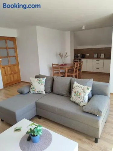 Apartament za lasem - Image 1