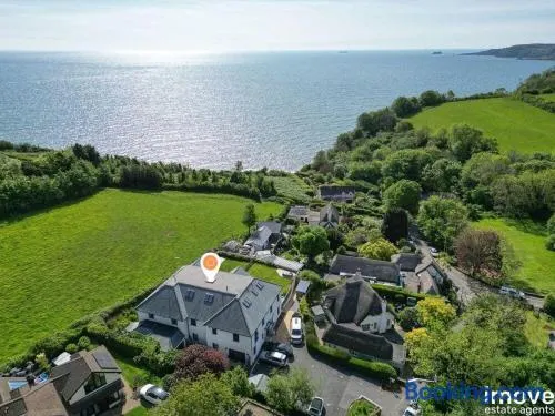 Oystercatcher number 6 , 2 bedrooms maidencombe village - Image 1