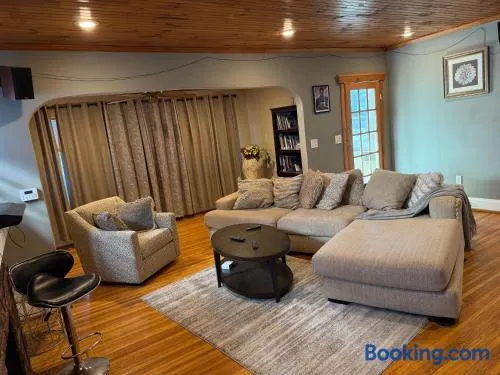 3 bedroom stylish house - Image 1
