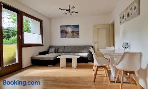 Modern & centrally located apartment in Aachen - Image 1