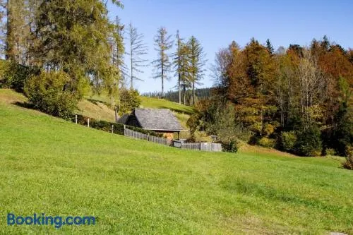 Casa vacacional con terraza, sauna y barbacoa | Vistas a la montaña - Image 1