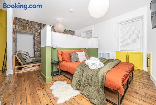 Funky Studio By The Beach - Image 1