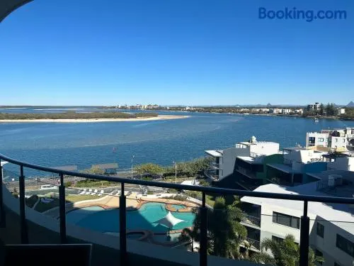Exclusive Apartment with Ocean Views - Image 1