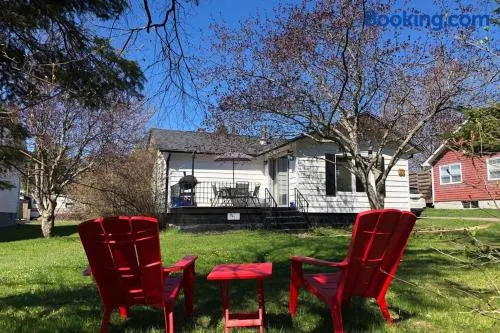 Cozy chalet near the beach - Image 1