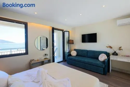 SAMI BEACHVIEW - Image 1