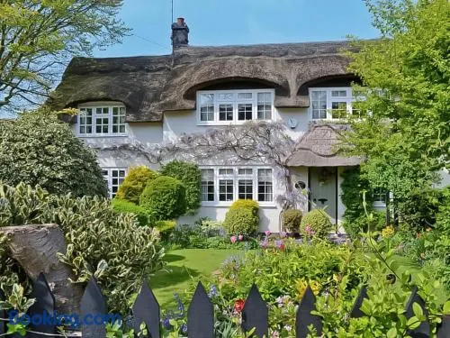 Starboard Cottage - Image 1