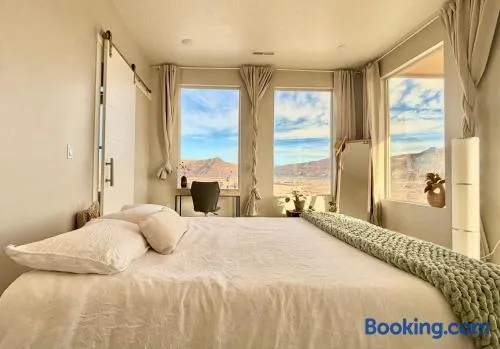 Calming Canyon Sanctuary with Grand Mesa Views - Image 1