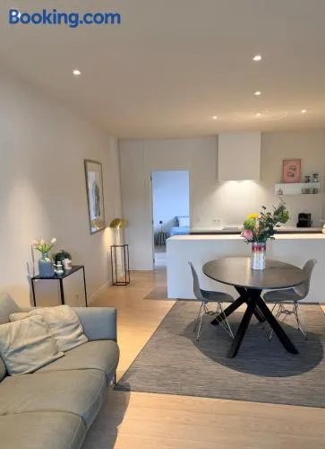 Sien Suite - Image 1