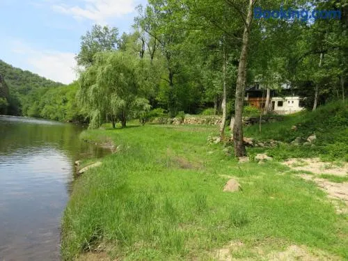 Studio au bord de la Rivière - Image 1