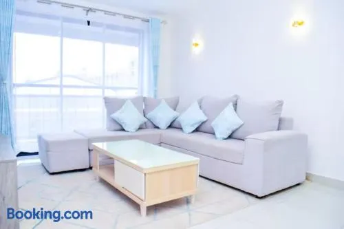 Serene 3BR Apartment Near Nairobi Airport & SGR with Fast CBD Access - Image 1