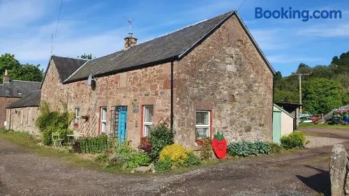 Berry View - Idyllic cosy cottage on berry farm - Image 1