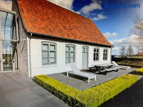 SCHRAVENHOEK - Image 1
