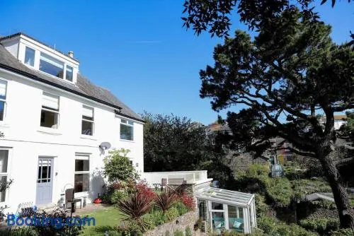 Little Oasis with Sea Views - Image 1