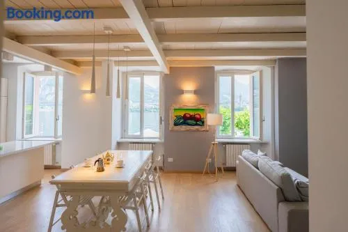 Overlooking The Lake Como Apartments - Image 1